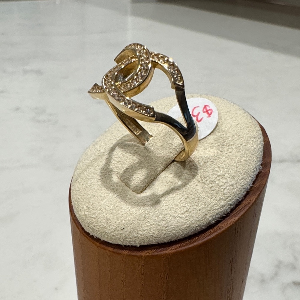 Elegant Gold Interlocking Ring With Crystals - image 3